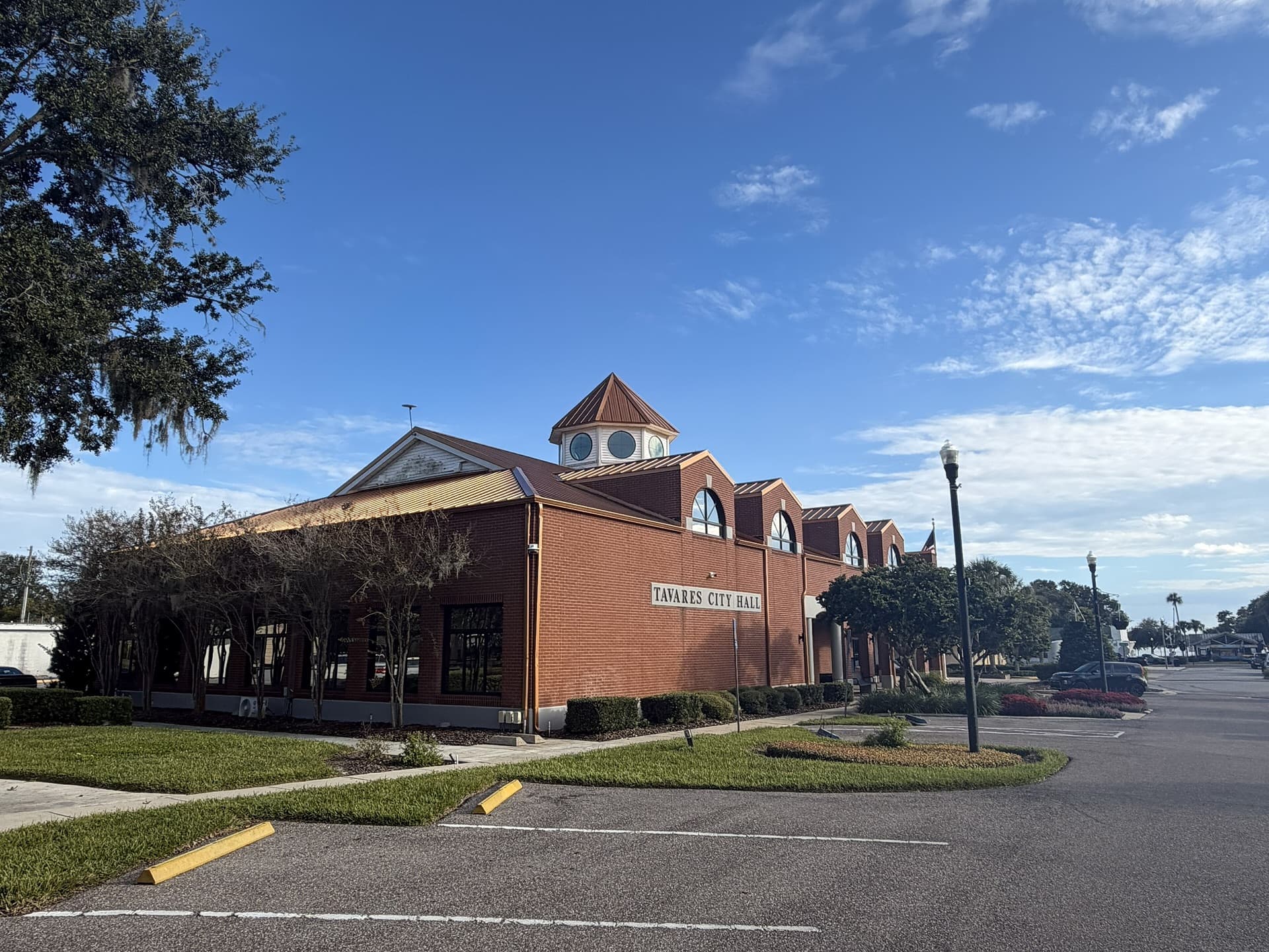 Tavares City Hall, Tavares, Florida