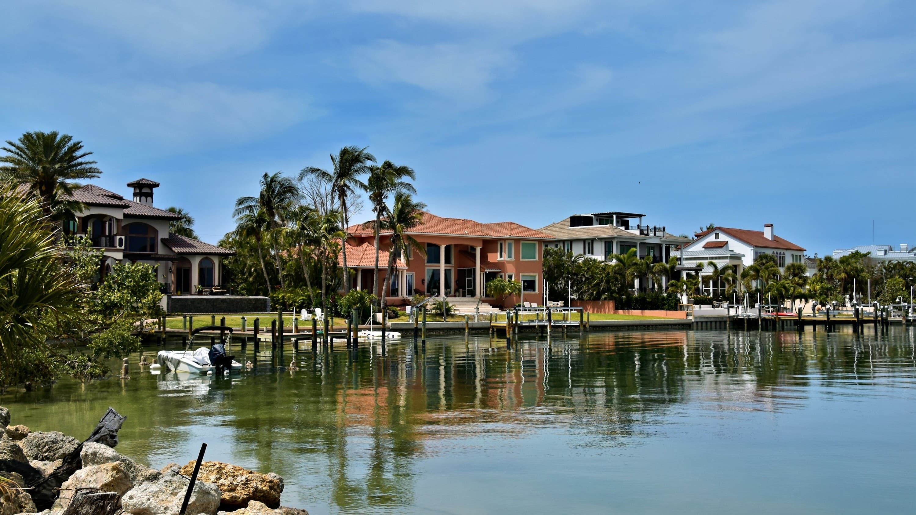 Waterfront homes and docks along the water in Port Orange, Florida